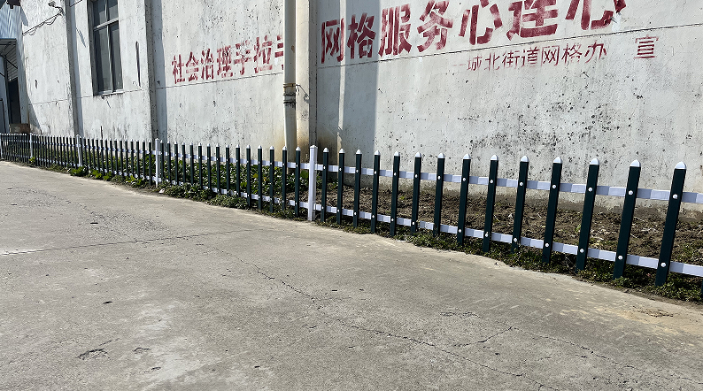 草坪护栏