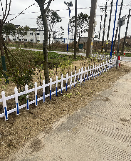 草坪护栏