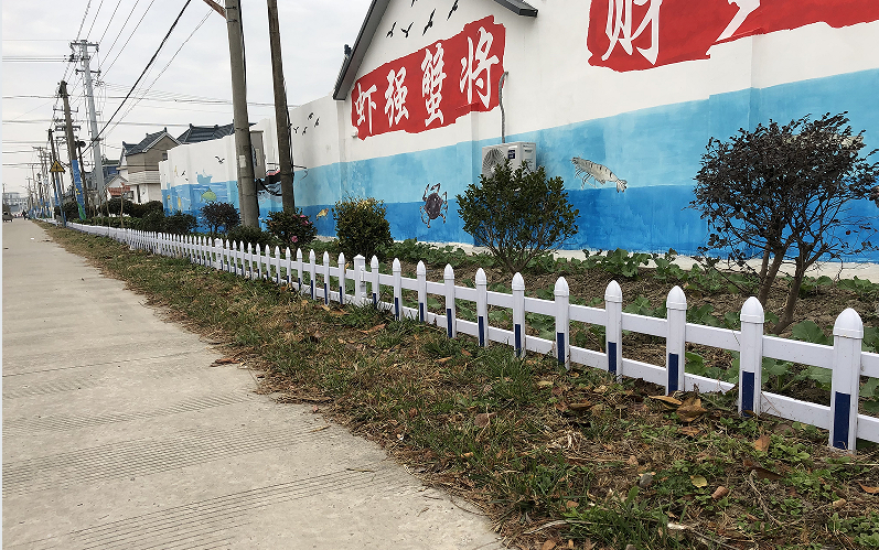 草坪护栏